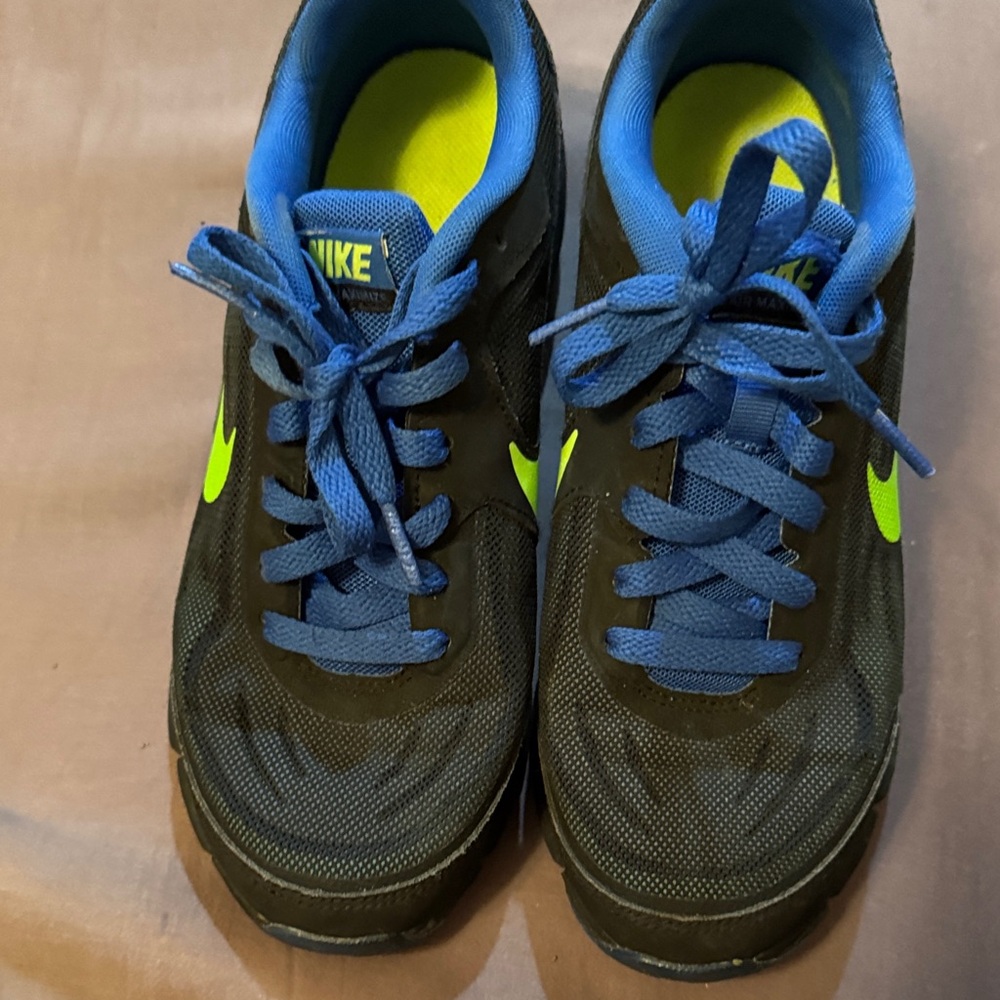 Nike Kids Black and Blue Sneakers with Neon Accents